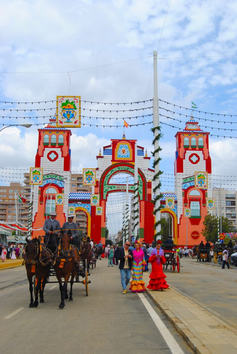 feria de abril, portada, konie, traje flamenca, Sewilla